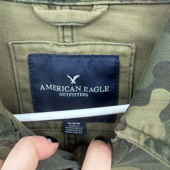 American Eagle Camo Denim Jacket Size Medium Embroidered Heart Camoflauge Coat - Picture 8 of 10